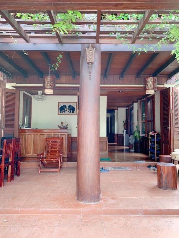 遗忘时光guesthouse Sky Dragon Guesthouse Луанґпхабанґ Екстер'єр фото